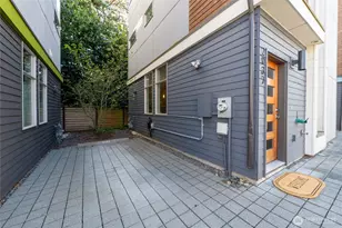 2037 NW 65th St, Seattle, WA 98117 - Photo 21