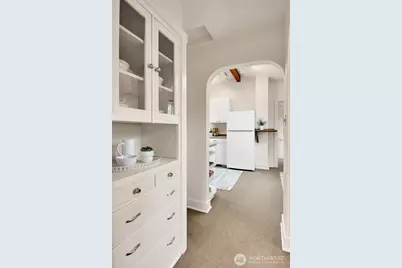 4008 NE 56th Street, Seattle, WA 98105 - Photo 9