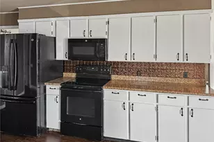 802 S Chelan Ave, Wenatchee, WA 98801 - Photo 27