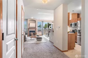 21404 104th St Ct E, Bonney Lake, WA 98391 - Photo 5