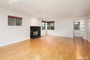 311 NE 95th St, Seattle, WA 98115 - Photo 9