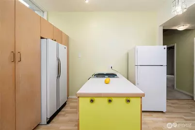 311 NE 95th St, Seattle, WA 98115 - Photo 5