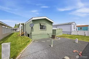 2240 W Broadway Ave, Moses Lake, WA 98837 - Photo 21