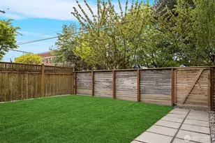 2418 6th Ave W, Seattle, WA 98119 - Photo 25