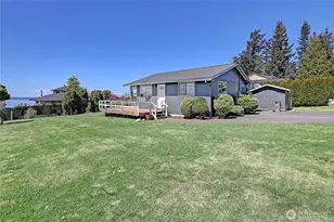 305 Melissa St, Camano Island, WA 98282 - Photo 25