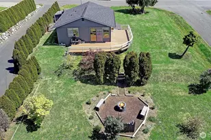 305 Melissa St, Camano Island, WA 98282 - Photo 5