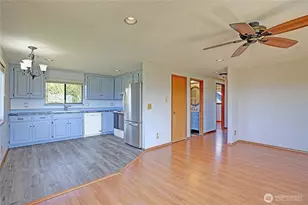 305 Melissa St, Camano Island, WA 98282 - Photo 15