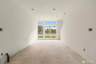 2452 NW 60th St, Seattle, WA 98107 - Photo 11