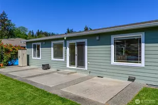 2241 Mariner Beach Dr, Oak Harbor, WA 98277 - Photo 25