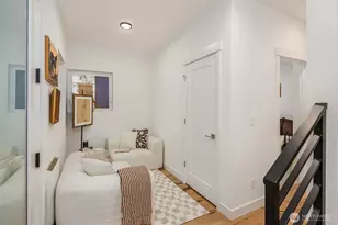1827 14th Ave, Seattle, WA 98122 - Photo 3