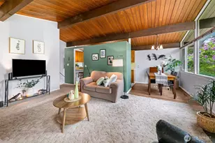 13739 36th Ave NE, Seattle, WA 98125 - Photo 3