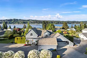 218 Bella Vista Dr, Fox Island, WA 98333 - Photo 3