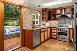 12322 NE 134th St, Kirkland, WA 98034 - Photo 3