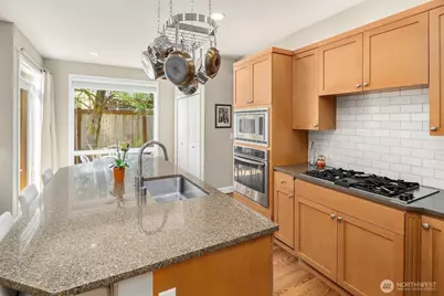 3517 211th Pl SE, Sammamish, WA 98075 - Photo 9