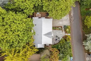 316 W Newell St, Seattle, WA 98119 - Photo 29