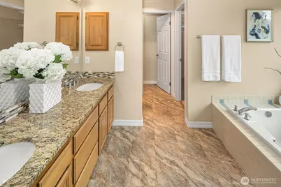 25611 Lk Wilderness Country Club Drive SE, Maple Valley, WA 98038 - Photo 25