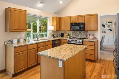 25611 Lk Wilderness Country Club Drive SE, Maple Valley, WA 98038 - Photo 13