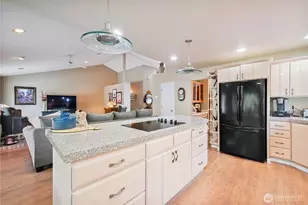 108 Sunset Ln, Longview, WA 98632 - Photo 7