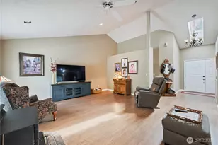 108 Sunset Ln, Longview, WA 98632 - Photo 9