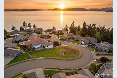 2414 Washington Court, Anacortes, WA 98221 - Photo 1