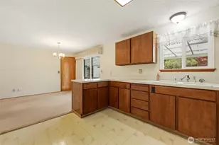 2420 Holly Ln SE, Olympia, WA 98501 - Photo 13