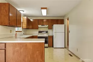 2420 Holly Ln SE, Olympia, WA 98501 - Photo 11