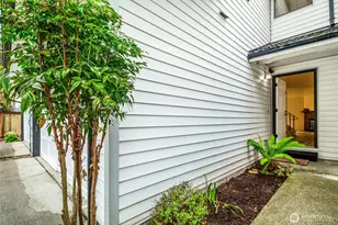4201 NE 5th St, Renton, WA 98059 - Photo 3