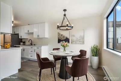 4201 NE 5th Street #4117, Renton, WA 98059 - Photo 9