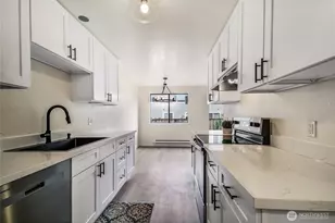 4201 NE 5th St, Renton, WA 98059 - Photo 13