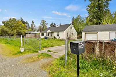 9126 E G Street, Tacoma, WA 98445 - Photo 3