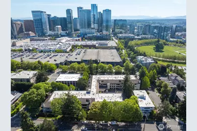 401 100th Avenue NE #214, Bellevue, WA 98004 - Photo 7