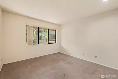 401 100th Avenue NE #214, Bellevue, WA 98004 - Photo 21