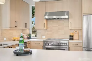2851 NW 70th St, Seattle, WA 98117 - Photo 7