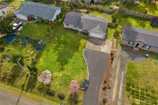 810 E Lakeshore Dr W, Shelton, WA 98584 - Photo 3