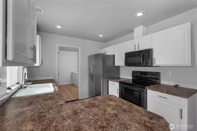 810 E Lakeshore Drive W, Shelton, WA 98584 - Photo 11