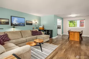 8442 NE 141st St, Kirkland, WA 98034 - Photo 3