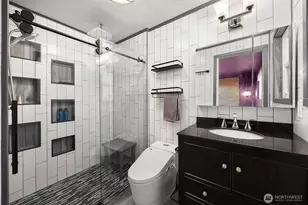 8442 NE 141st St, Kirkland, WA 98034 - Photo 11