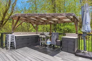 8442 NE 141st St, Kirkland, WA 98034 - Photo 21