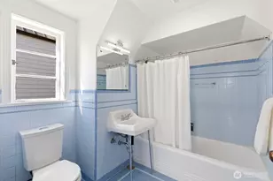 2527 Westmont Way W, Seattle, WA 98199 - Photo 19