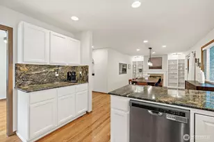 19836 Palatine Ave N, Shoreline, WA 98133 - Photo 11