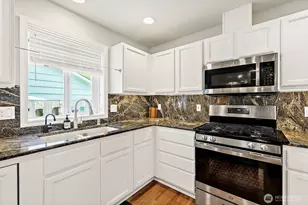 19836 Palatine Ave N, Shoreline, WA 98133 - Photo 9