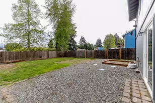 22204 Cedarview Dr E, Bonney Lake, WA 98391 - Photo 21
