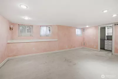 6238 Woodlawn Avenue N, Seattle, WA 98103 - Photo 27