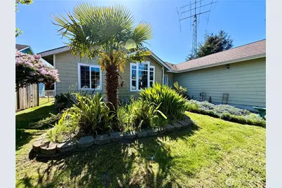 415 Quinault Avenue SE, Ocean Shores, WA 98569 - Photo 37