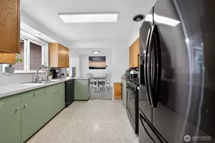 646 SE Ely St, Oak Harbor, WA 98277 - Photo 11