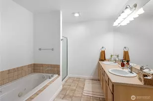 1376 N Parkstone Ct, Bellingham, WA 98229 - Photo 31