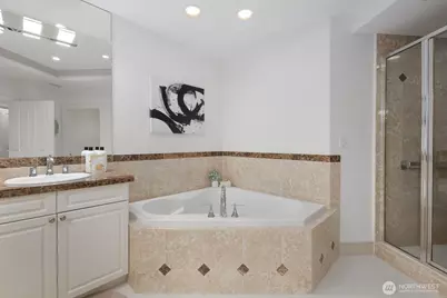 210 Market Street #203, Kirkland, WA 98033 - Photo 31