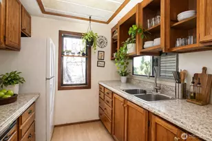 2416 Madrona St, Bellingham, WA 98225 - Photo 5