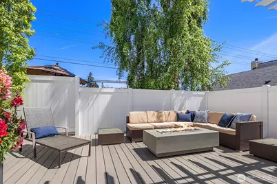 549 N 77th Street, Seattle, WA 98103 - Photo 27