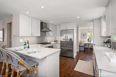 549 N 77th Street, Seattle, WA 98103 - Photo 9